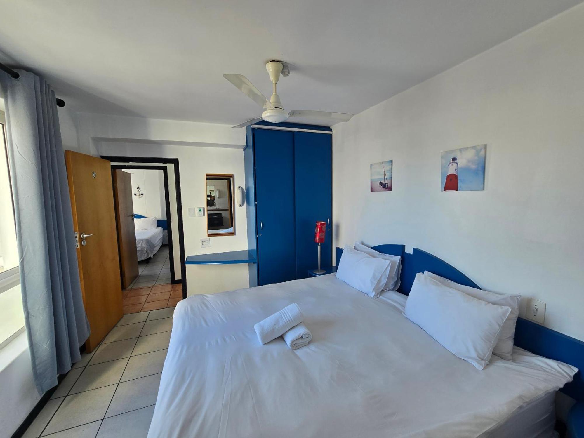 False Bay Inn Strand Extérieur photo