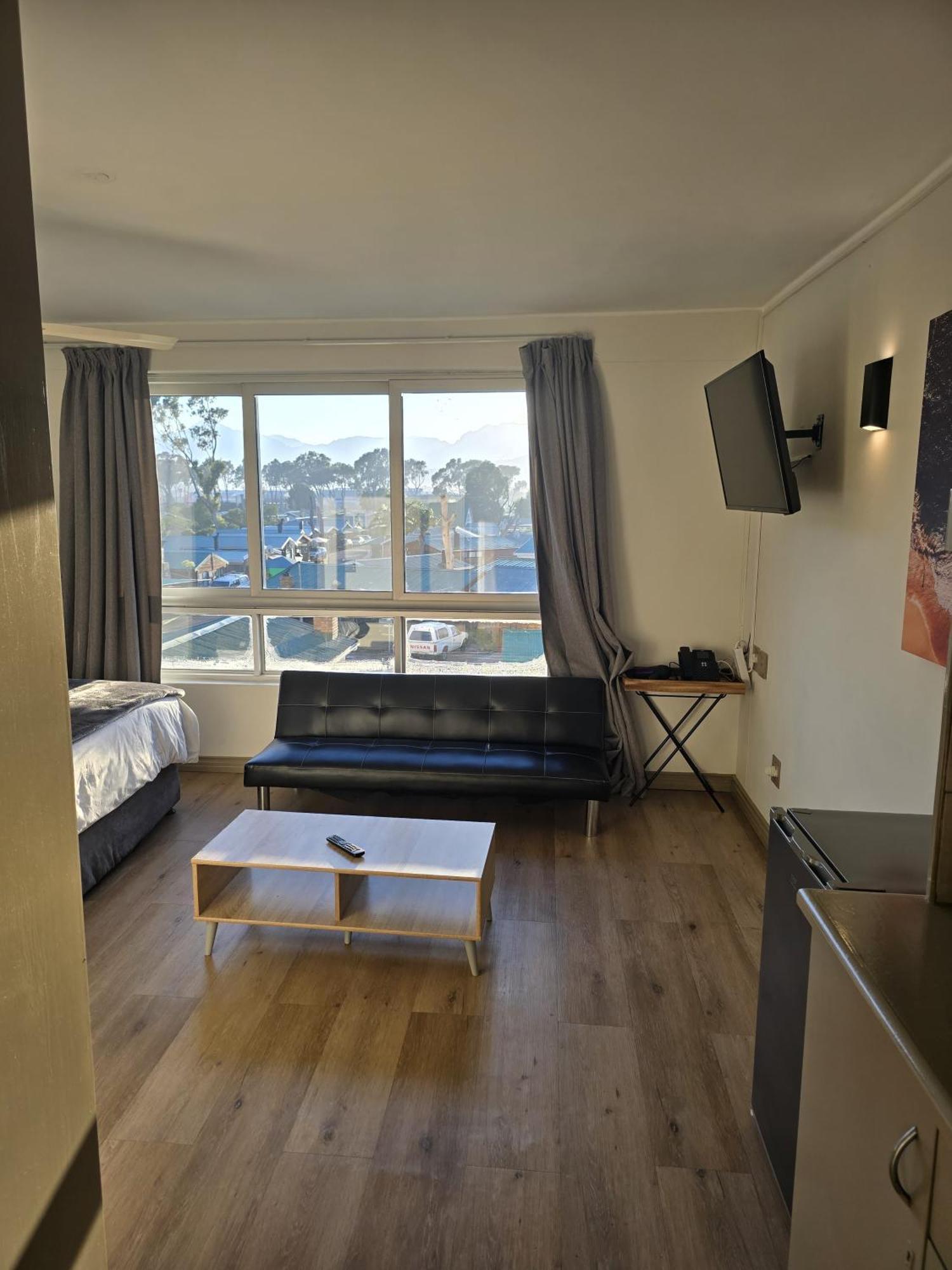 False Bay Inn Strand Extérieur photo