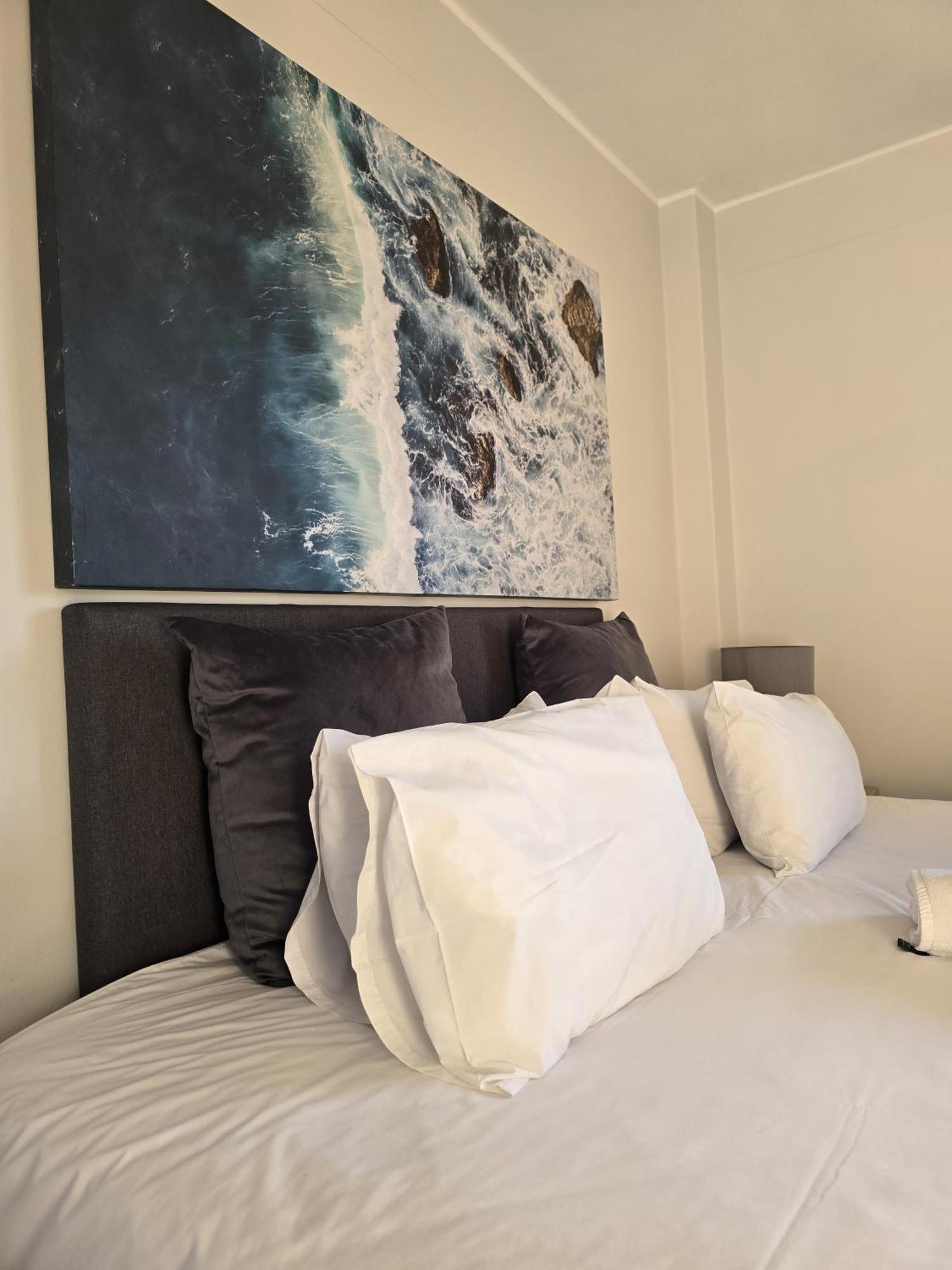 False Bay Inn Strand Extérieur photo